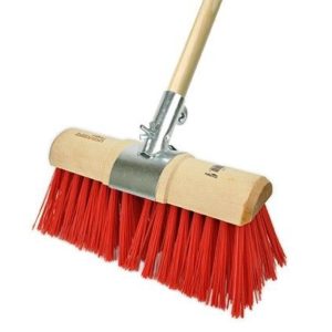HILLBRUSH INDUSTRIAL STIFF 330MM YARD BROOM - Image 3